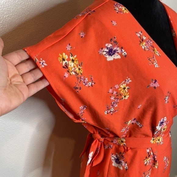 Studio B by Bobeau Floral Wrap Around Dress Medium - Picture 7 of 8